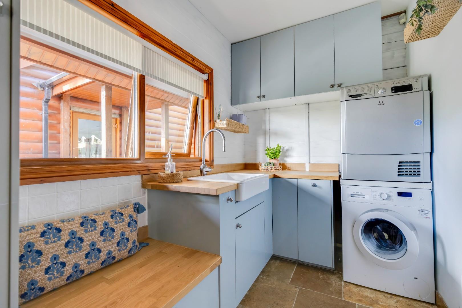 11 Oakmead Road, Llanharan, Pontyclun, Rhondda Cynon Taff, CF72 9FB